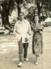Mis padres paseando por 'LA TACONERA'